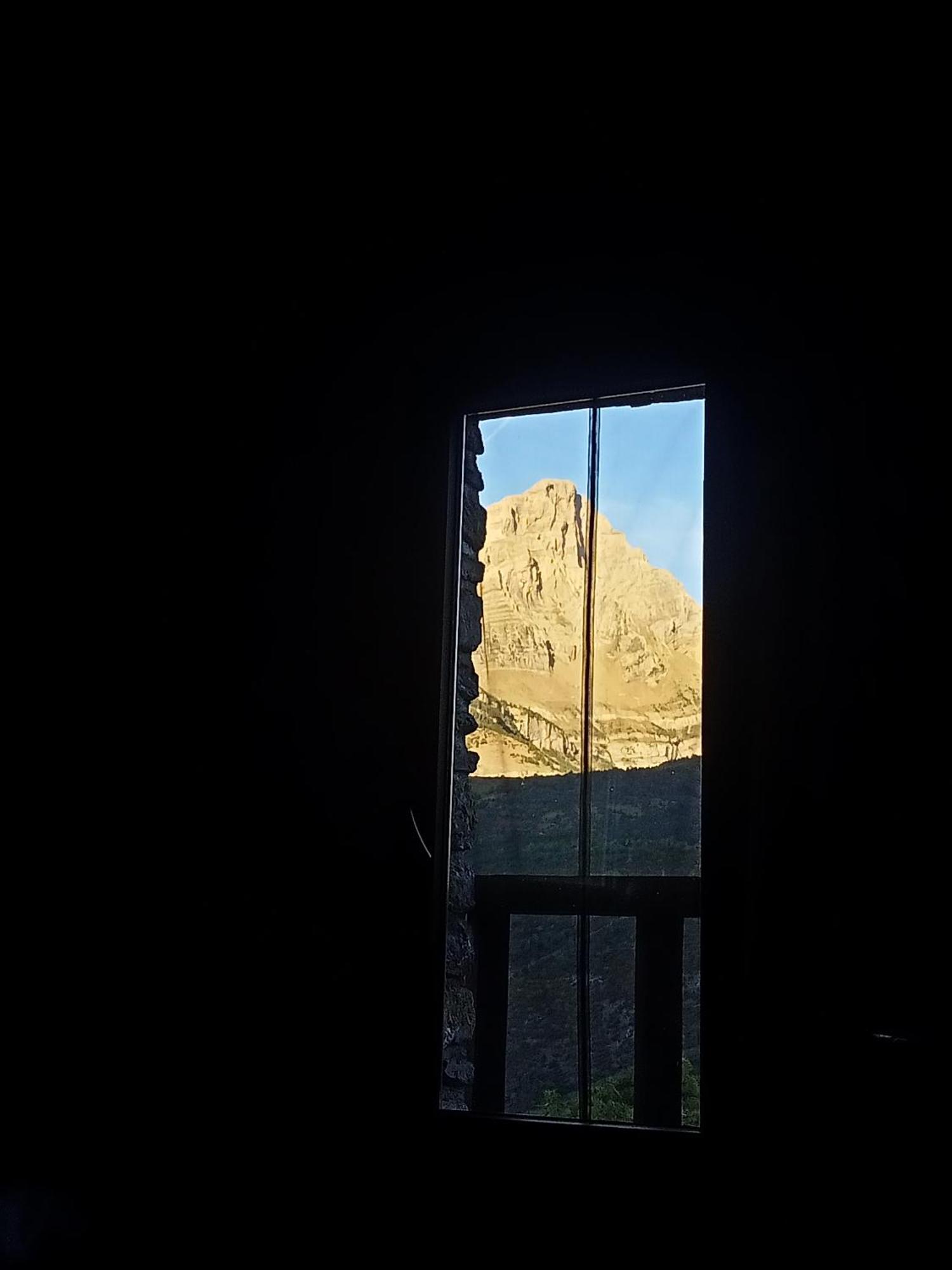 Suite En Cuadra Pajar, Casa Rural Hoz de Jaca Esterno foto